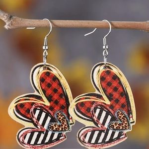 Heart wood earrings